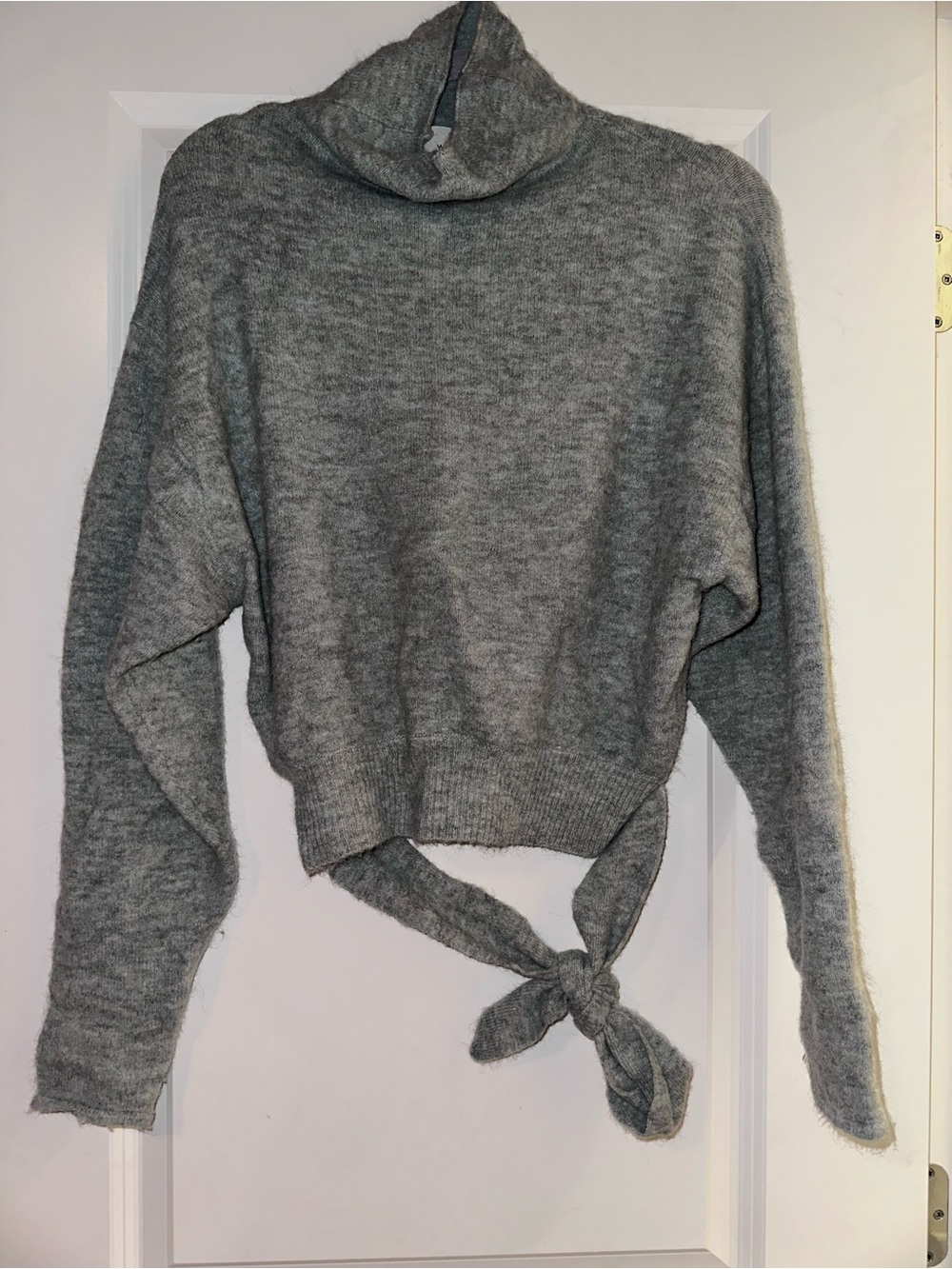 Wilfred Gray Tie-Hem Turtleneck Sweater